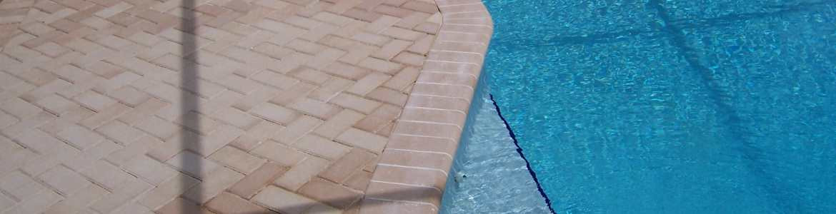Brick Paving For Swimming Pools